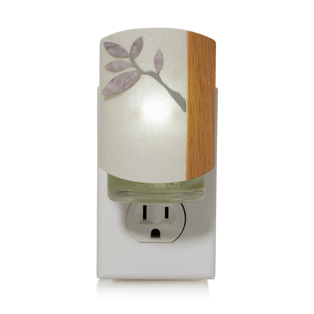 Dogwood ScentPlug® Diffuser with Light - Image 2