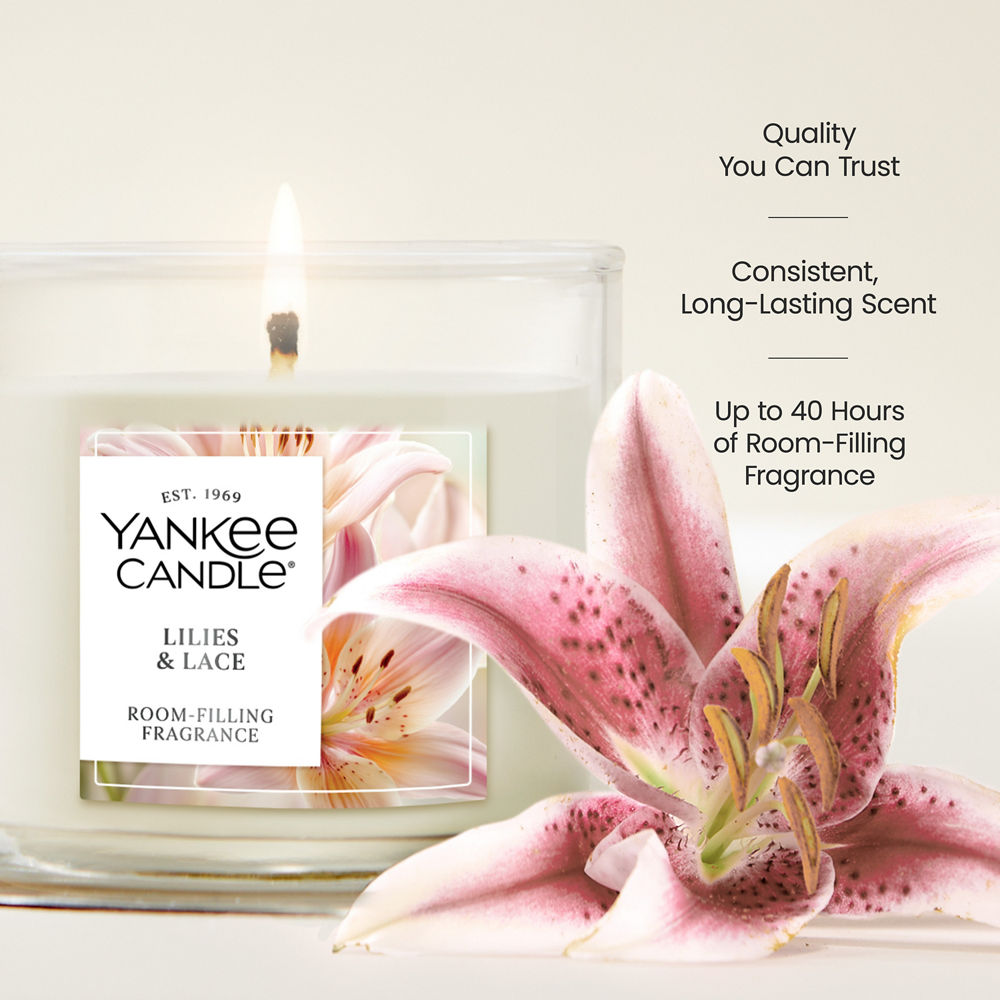 Lilies & Lace Small Tumbler Candle - Image 3