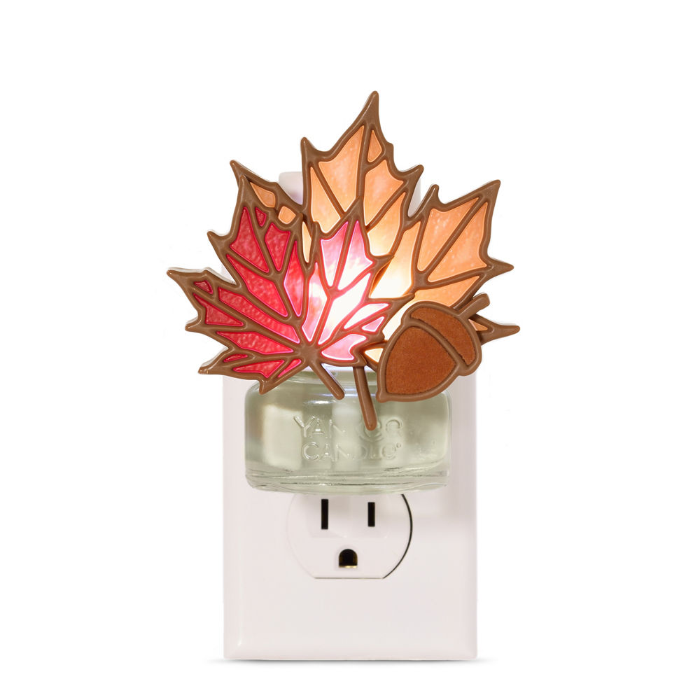 Acorn Leaves ScentPlug® Diffuser with Light - Image 2