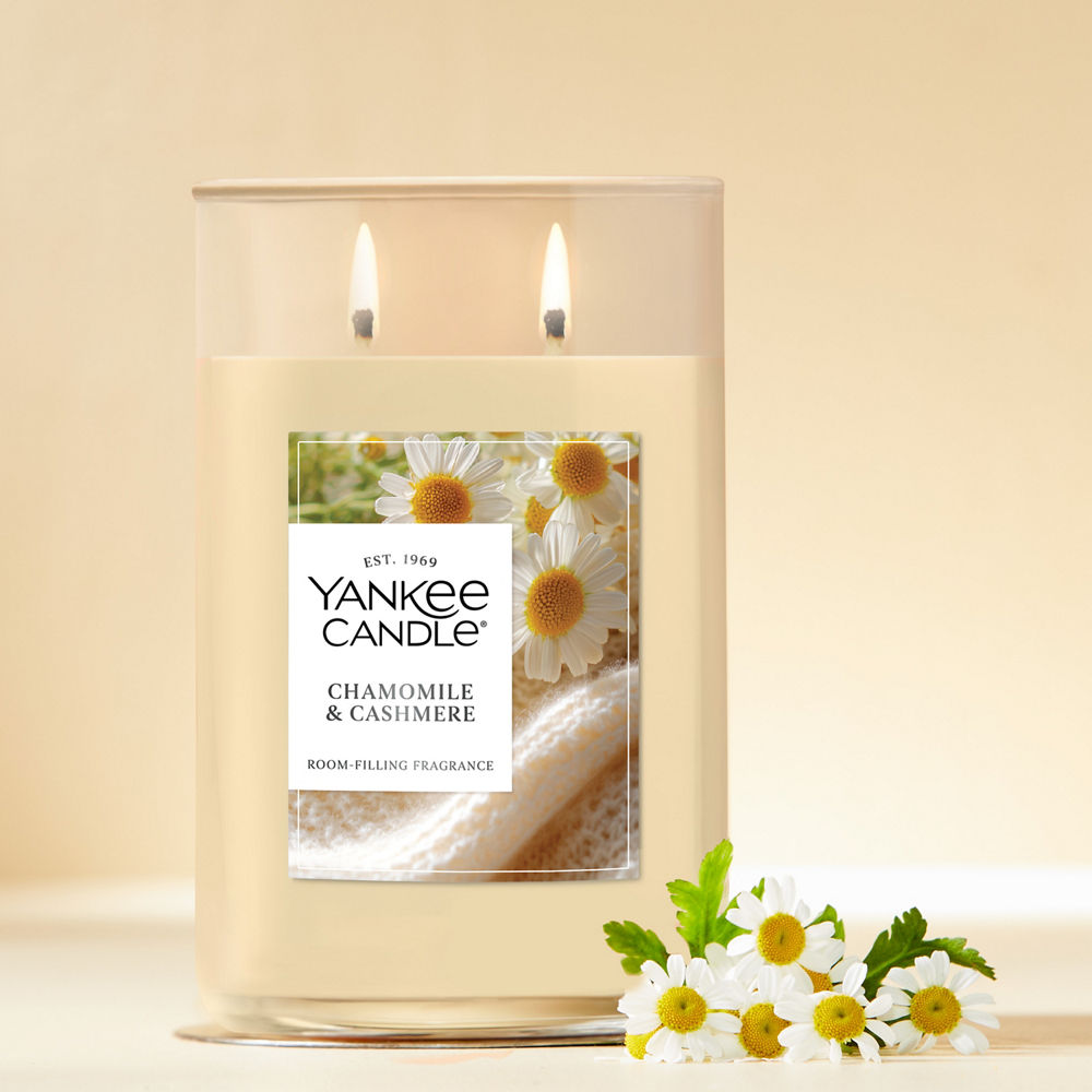 Chamomile & Cashmere Large Tumbler Candle - Image 2