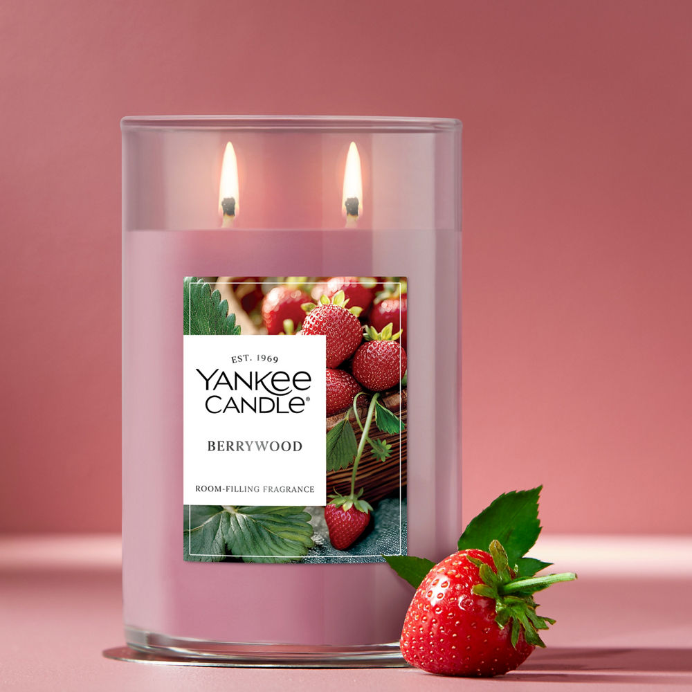 Berrywood Large Tumbler Candle - Image 2