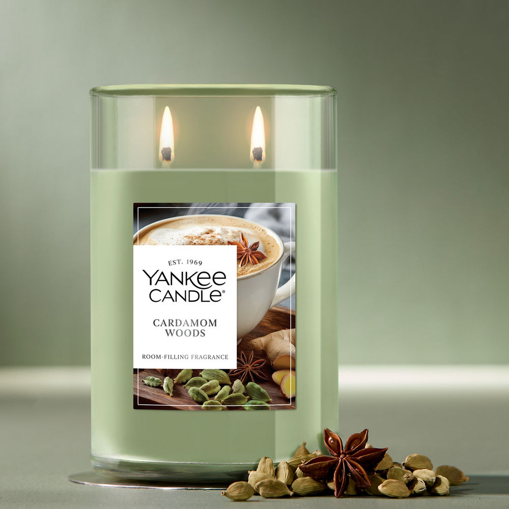 Cardamom Woods Large Tumbler Candle - Image 2