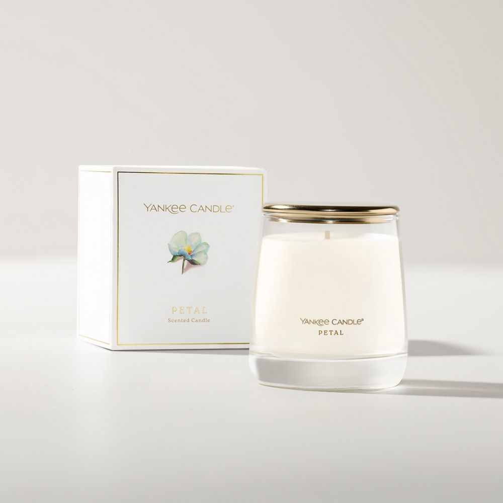 Petal Premium Single-Wick 7oz Candle - Image 6