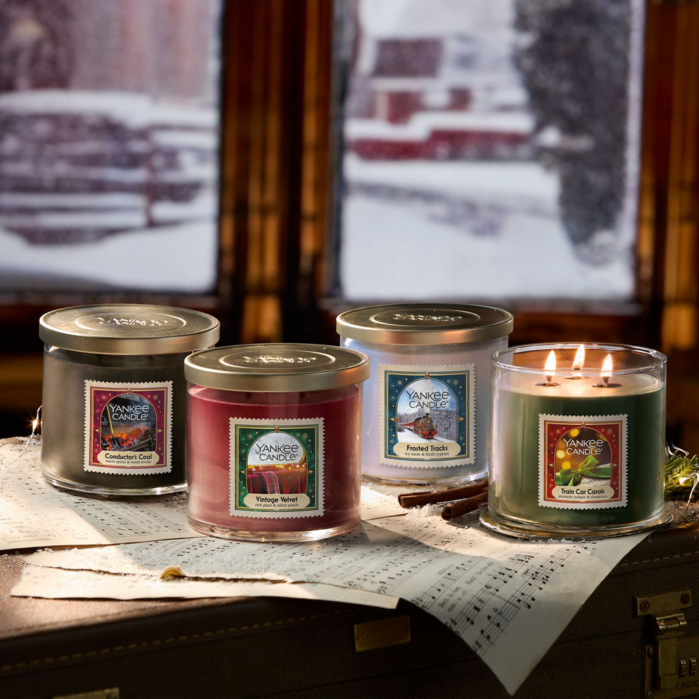 Train Car Carols 3-Wick Candle - Image 5