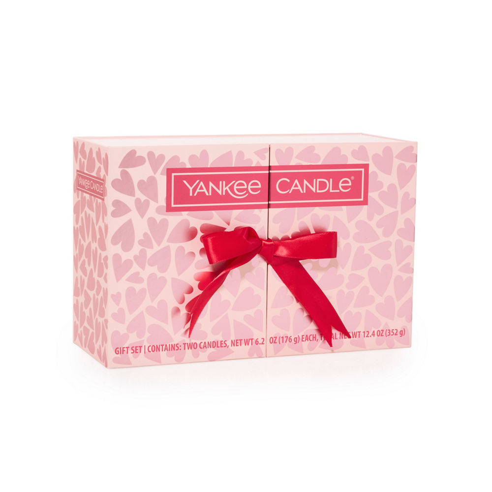 Love Is in the Air Fluted Candle Gift Set - Image 4